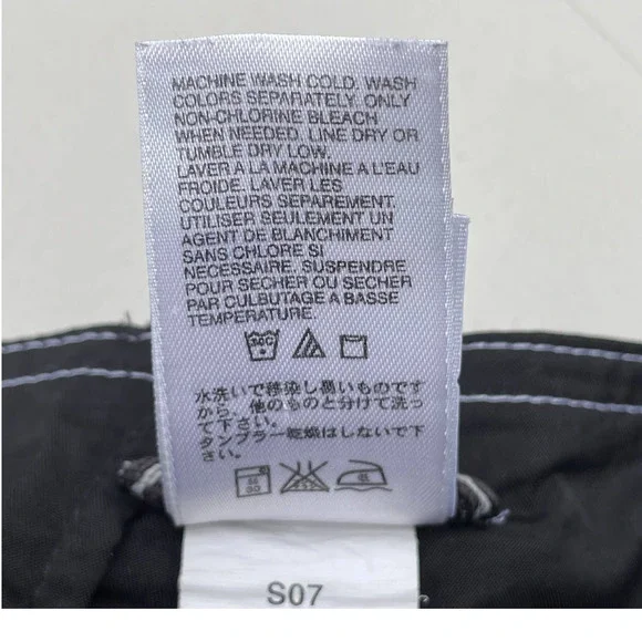 The North Face Black Swim Board Shorts- Size 4 - Picture 8 of 11